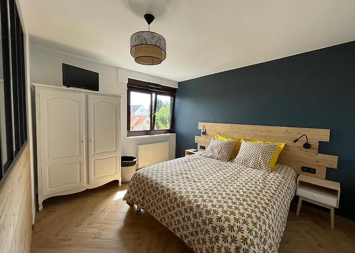 Centre Private Parking