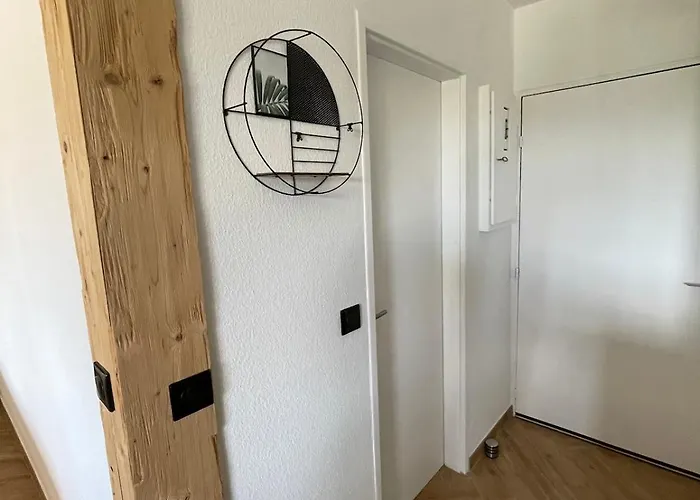 Centre Private Parking *